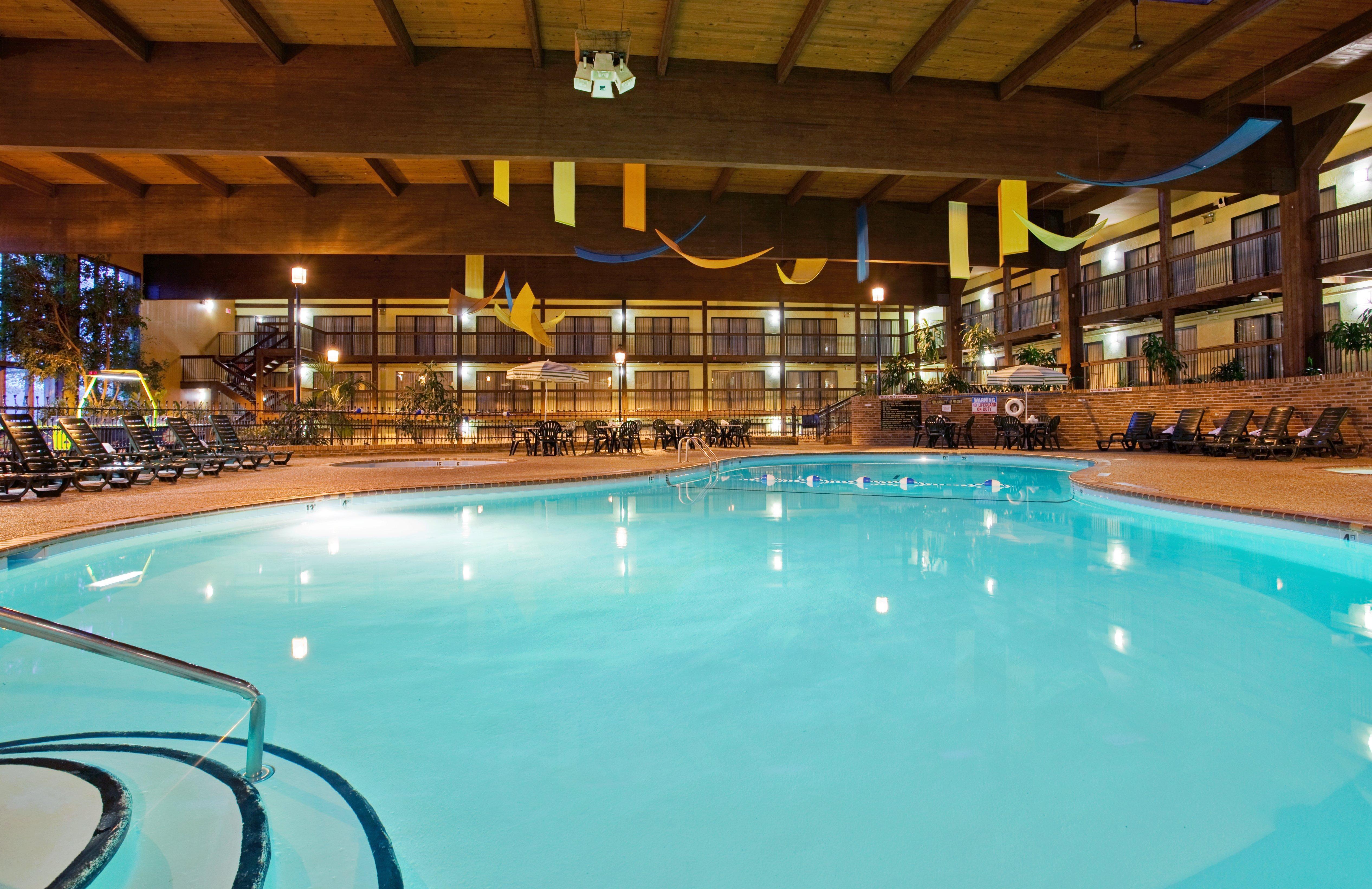 Holiday Inn At Six Flags Saint Louis By Ihg Eureka Exterior photo